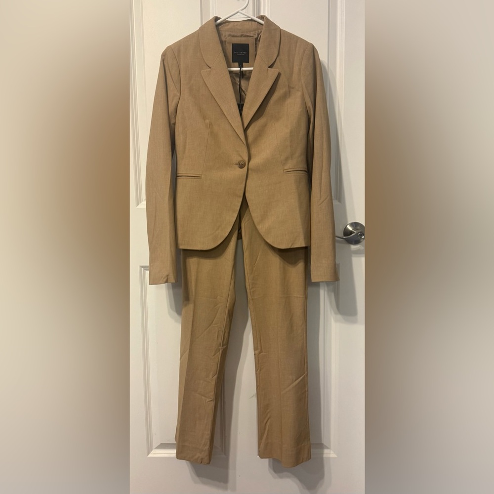 The Limited Women's 4 Piece Tan Blazer Suit